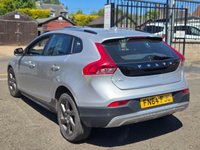 USED 2014 64 VOLVO V40 CROSS COUNTRY 1.6 D2 Lux Hatchback 5dr Diesel Powershift Euro 5 (s/s) (115 ps) 
