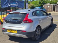 USED 2014 64 VOLVO V40 CROSS COUNTRY 1.6 D2 Lux Hatchback 5dr Diesel Powershift Euro 5 (s/s) (115 ps) 