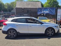 USED 2014 64 VOLVO V40 CROSS COUNTRY 1.6 D2 Lux Hatchback 5dr Diesel Powershift Euro 5 (s/s) (115 ps) 