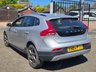 USED 2014 64 VOLVO V40 CROSS COUNTRY 1.6 D2 Lux Hatchback 5dr Diesel Powershift Euro 5 (s/s) (115 ps) 