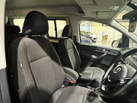 USED 2020 69 VOLKSWAGEN CADDY MAXI LIFE 2.0 TDI MPV 5dr Diesel DSG Euro 6 (s/s) (102 ps) 