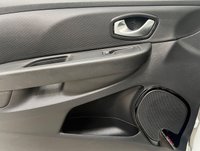 USED 2017 67 RENAULT CLIO 0.9 TCe Dynamique S Nav Hatchback 5dr Petrol Manual Euro 6 (s/s) (90 ps) AA APPROVED USED CAR