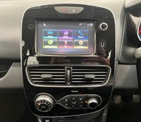 USED 2017 67 RENAULT CLIO 0.9 TCe Dynamique S Nav Hatchback 5dr Petrol Manual Euro 6 (s/s) (90 ps) AA APPROVED USED CAR