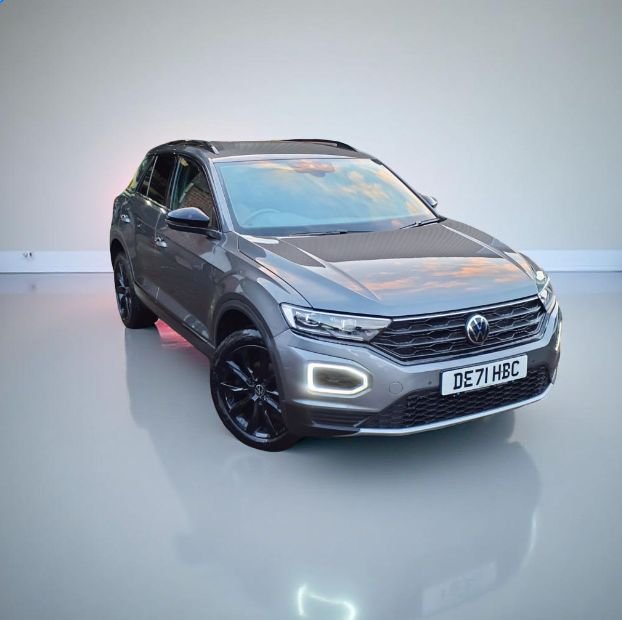View our VOLKSWAGEN T-ROC