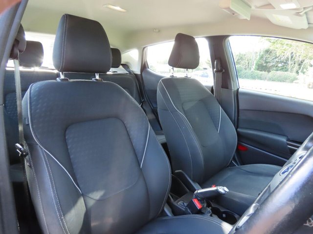 2018 FORD FIESTA - Photo 8