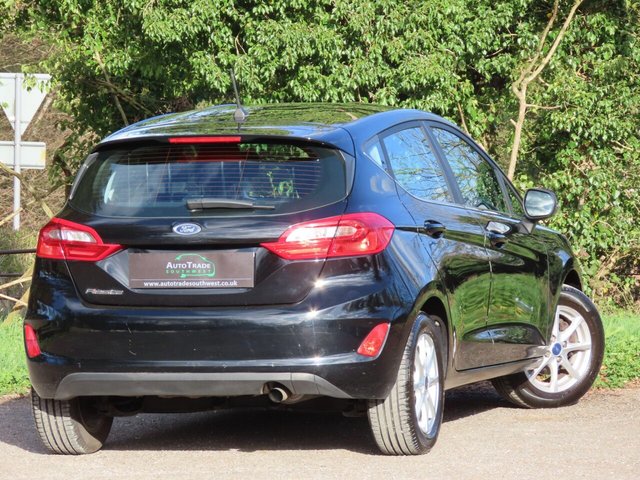 2018 FORD FIESTA - Photo 4