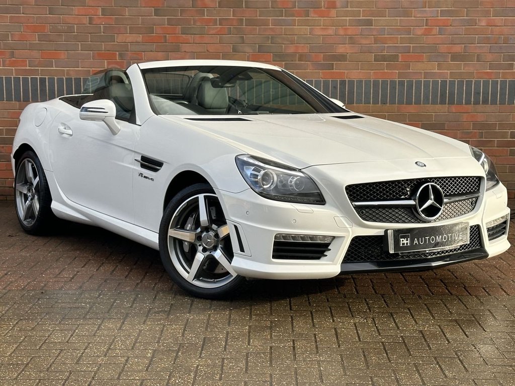 USED 2015 55 MERCEDES-BENZ SLK 5.5 SLK55 V8 AMG Convertible 2dr Petrol SpdS+7GT Euro 6 (s/s) (421 ps) FULL MERCEDES HISTORY|PAN ROOF