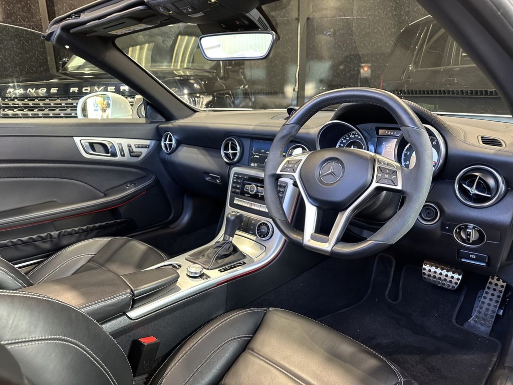 USED 2015 55 MERCEDES-BENZ SLK 5.5 SLK55 V8 AMG Convertible 2dr Petrol SpdS+7GT Euro 6 (s/s) (421 ps) FULL MERCEDES HISTORY|PAN ROOF