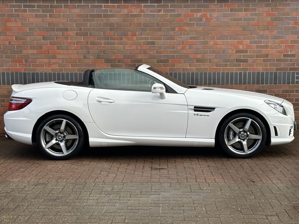 USED 2015 55 MERCEDES-BENZ SLK 5.5 SLK55 V8 AMG Convertible 2dr Petrol SpdS+7GT Euro 6 (s/s) (421 ps) FULL MERCEDES HISTORY|PAN ROOF