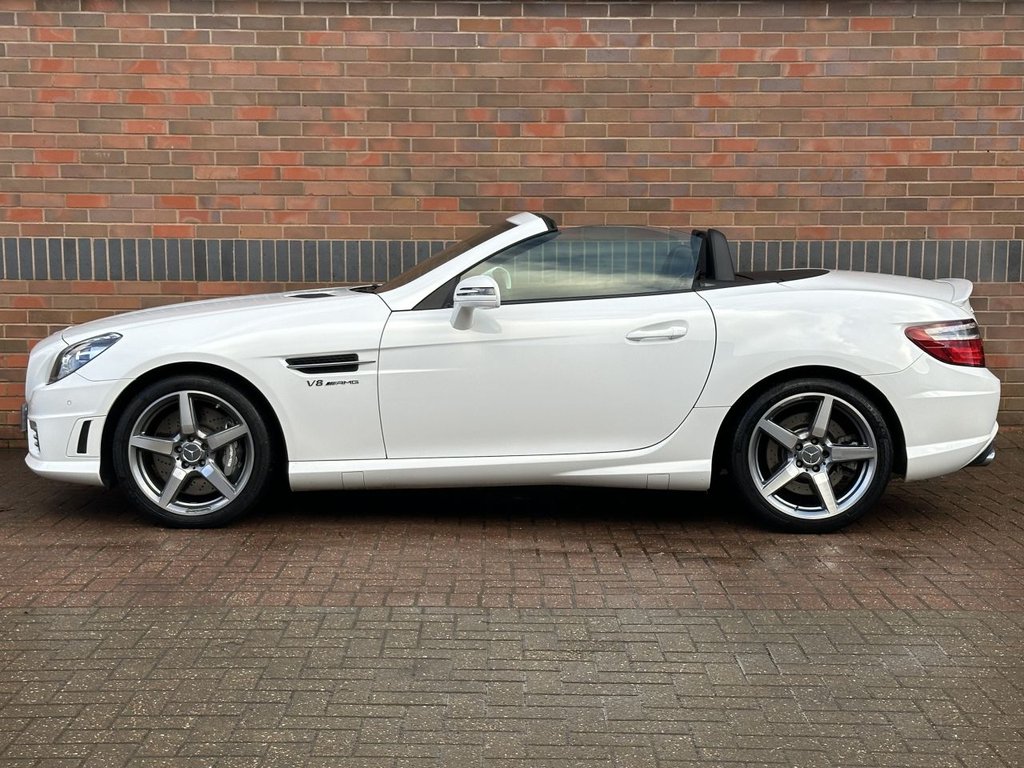USED 2015 55 MERCEDES-BENZ SLK 5.5 SLK55 V8 AMG Convertible 2dr Petrol SpdS+7GT Euro 6 (s/s) (421 ps) FULL MERCEDES HISTORY|PAN ROOF