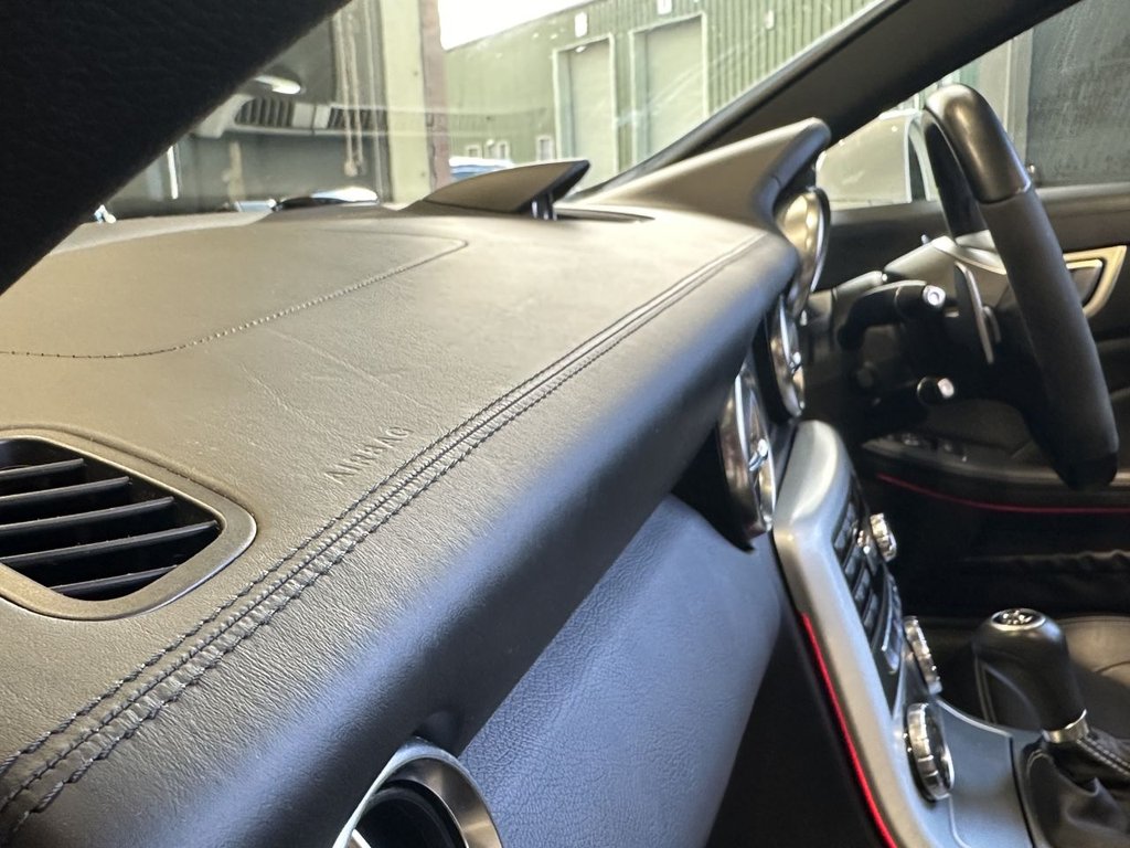 USED 2015 55 MERCEDES-BENZ SLK 5.5 SLK55 V8 AMG Convertible 2dr Petrol SpdS+7GT Euro 6 (s/s) (421 ps) FULL MERCEDES HISTORY|PAN ROOF