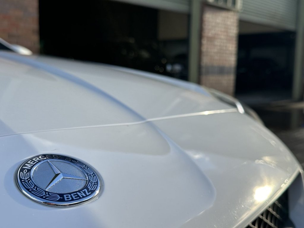 USED 2015 55 MERCEDES-BENZ SLK 5.5 SLK55 V8 AMG Convertible 2dr Petrol SpdS+7GT Euro 6 (s/s) (421 ps) FULL MERCEDES HISTORY|PAN ROOF