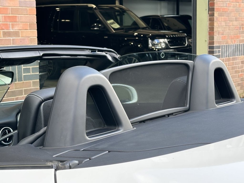 USED 2015 55 MERCEDES-BENZ SLK 5.5 SLK55 V8 AMG Convertible 2dr Petrol SpdS+7GT Euro 6 (s/s) (421 ps) FULL MERCEDES HISTORY|PAN ROOF