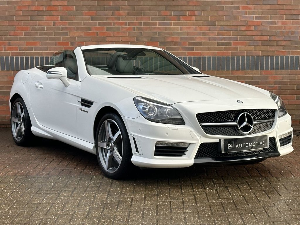 USED 2015 55 MERCEDES-BENZ SLK 5.5 SLK55 V8 AMG Convertible 2dr Petrol SpdS+7GT Euro 6 (s/s) (421 ps) FULL MERCEDES HISTORY|PAN ROOF