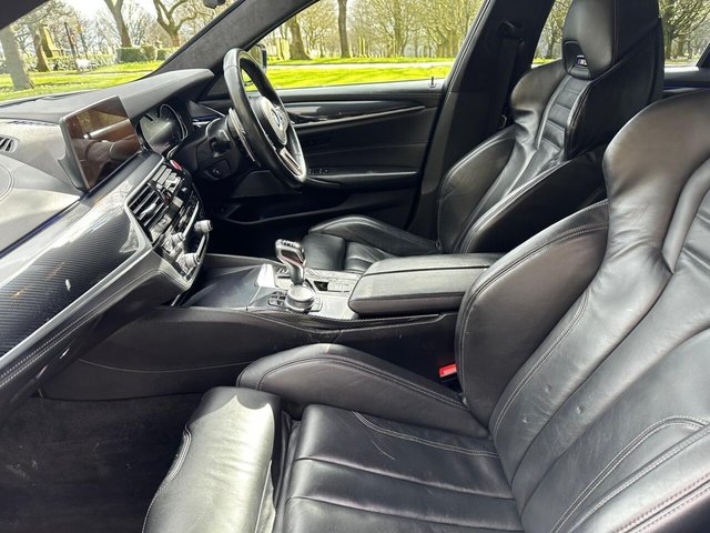 2019 BMW M5 - Photo 12