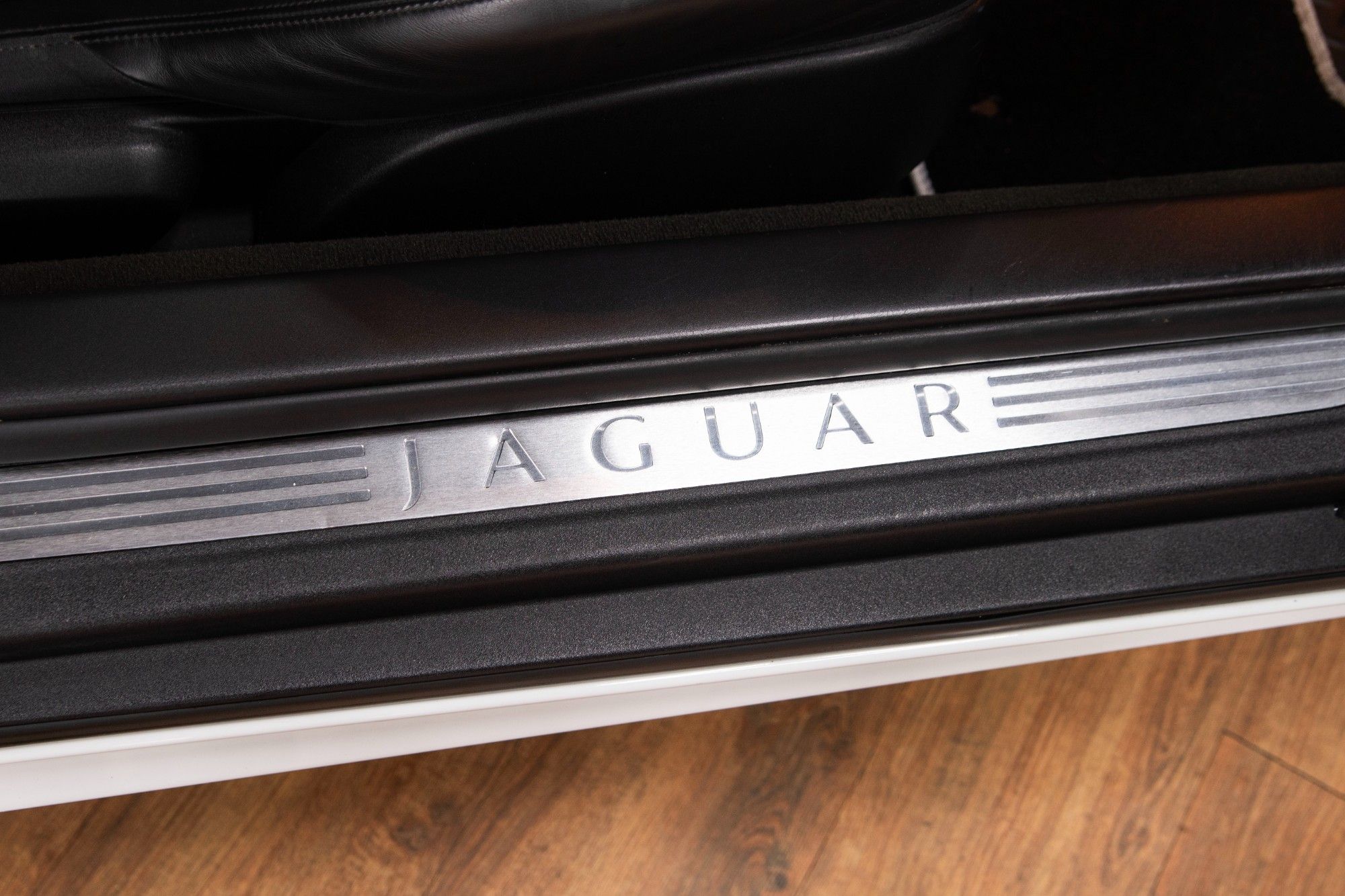 USED 2010 10 JAGUAR XKR 5.0 V8 