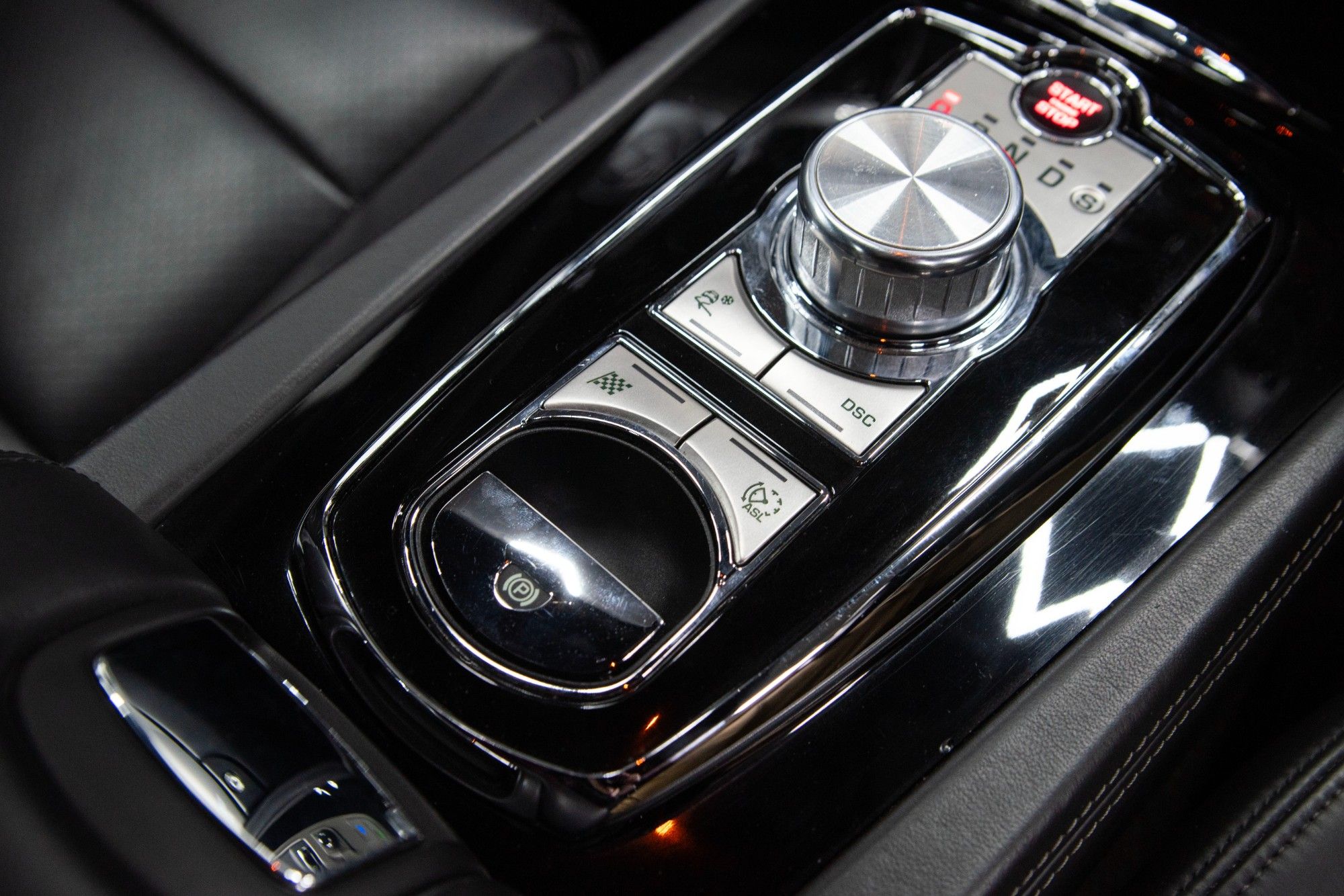 USED 2010 10 JAGUAR XKR 5.0 V8 