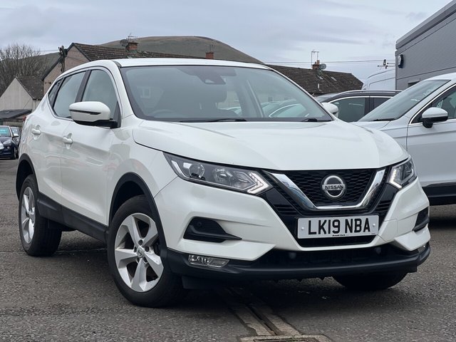 View our Nissan Qashqai 1.5 dCi Acenta Premium SUV 5dr Diesel Manual Euro 6 (s/s) (115 ps)