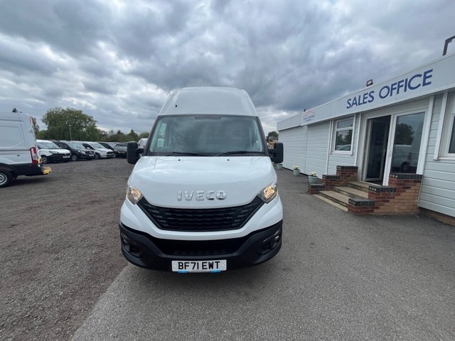 View our IVECO DAILY