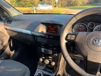 USED 2007 57 VAUXHALL ASTRA 1.8i 16v Design Estate 5dr Petrol Manual (178 g/km, 138 bhp) 