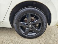 USED 2017 67 NISSAN LEAF 30kWh Black Edition Hatchback 5dr Electric Auto (109 bhp) 