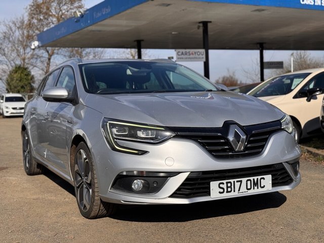 View our Renault Megane RENAULT MEGANE ST 1.6 DCI 130 SIGNATURE Estate