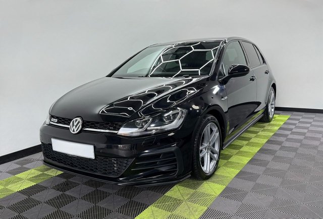 2017 VOLKSWAGEN GOLF