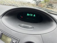 USED 2005 05 TOYOTA YARIS 1.3 VVT-i T Spirit Hatchback 5dr Petrol Automatic (150 g/km, 85 bhp) 