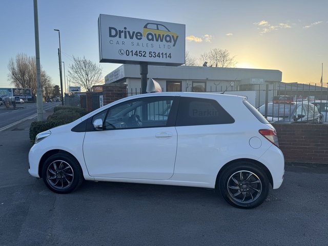 2013 62 Toyota Yaris 1.0 VVT-i Edition Hatchback 3dr Petrol Manual Euro 5 (69 ps)