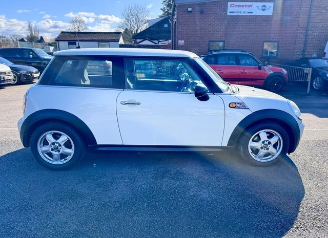 2010 MINI HATCH - Photo 5