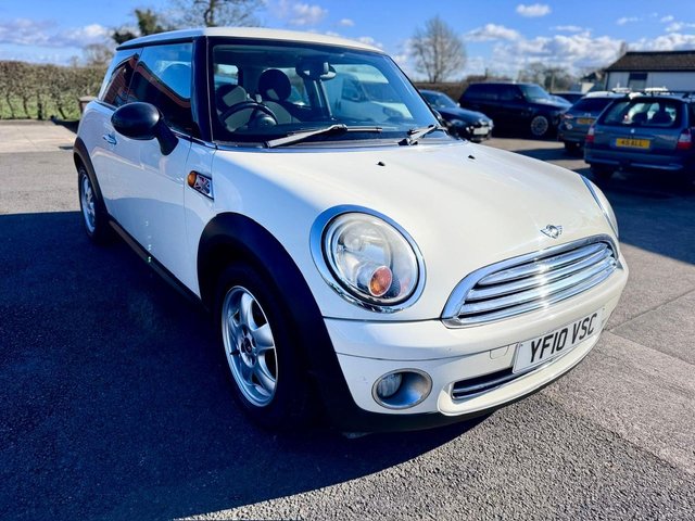 2010 MINI HATCH - Photo 2