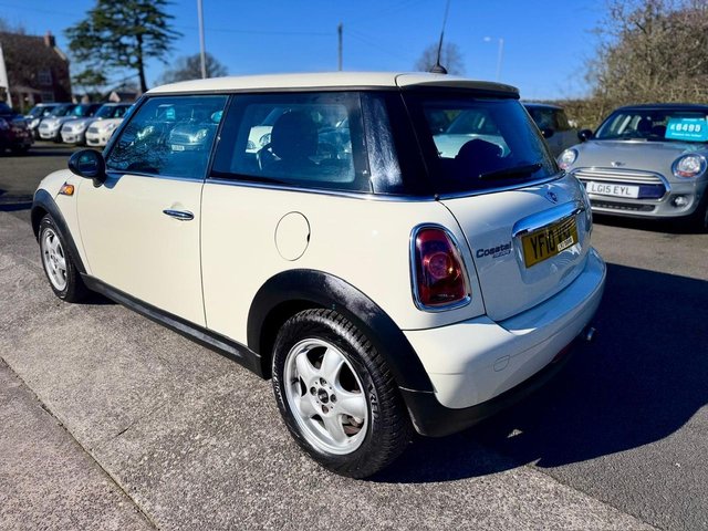 2010 MINI HATCH - Photo 4