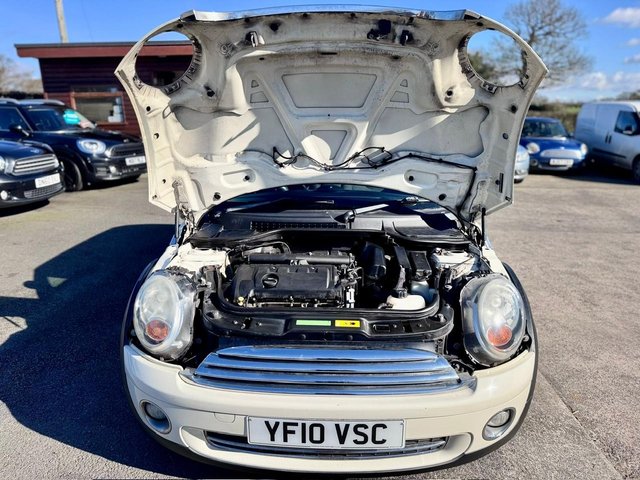 2010 MINI HATCH - Photo 7
