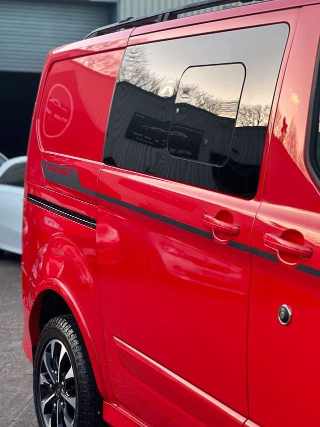 View our FORD TRANSIT CUSTOM