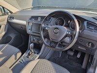 USED 2017 17 VOLKSWAGEN TIGUAN 2.0 TDI BlueMotion Tech SE Navigation SUV 5dr Diesel DSG Euro 6 (s/s) (150 ps) Satellite Navigation, Cruise Control, Power Folding Heated Wingmirrors, Front & Rear Parking Sensors With Digital Display