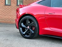 USED 2015 15 JAGUAR F-TYPE 5.0 V8 R Coupe 2dr Petrol Auto Euro 5 (s/s) (550 ps) 