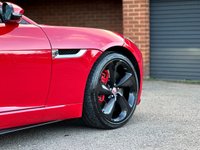 USED 2015 15 JAGUAR F-TYPE 5.0 V8 R Coupe 2dr Petrol Auto Euro 5 (s/s) (550 ps) 