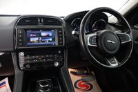 USED 2018 18 JAGUAR F-PACE 3.0 D300 V6 S SUV 5dr Diesel Auto AWD Euro 6 (s/s) (300 ps) LAST SERVICE UNDER 1,000 MILES AGO, FULL LENGTH PANORAMIC SUNROOF, HEATED SEATS