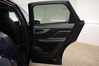 USED 2018 18 JAGUAR F-PACE 3.0 D300 V6 S SUV 5dr Diesel Auto AWD Euro 6 (s/s) (300 ps) LAST SERVICE UNDER 1,000 MILES AGO, FULL LENGTH PANORAMIC SUNROOF, HEATED SEATS