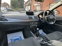 USED 2016 16 RENAULT MEGANE 1.5 dCi Limited Nav Hatchback 5dr Diesel Manual Euro 6 (s/s) (110 ps) 