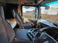 USED 2018 18 MERCEDES-BENZ ACTROS 1824L SLEEPER CAB 18T BOX TRUCK WITH SLEEPER CAB - AUTO - LOW MILES