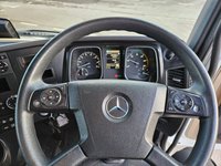 USED 2018 18 MERCEDES-BENZ ACTROS 1824L SLEEPER CAB 18T BOX TRUCK WITH SLEEPER CAB - AUTO - LOW MILES