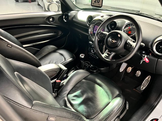 View our MINI COOPER