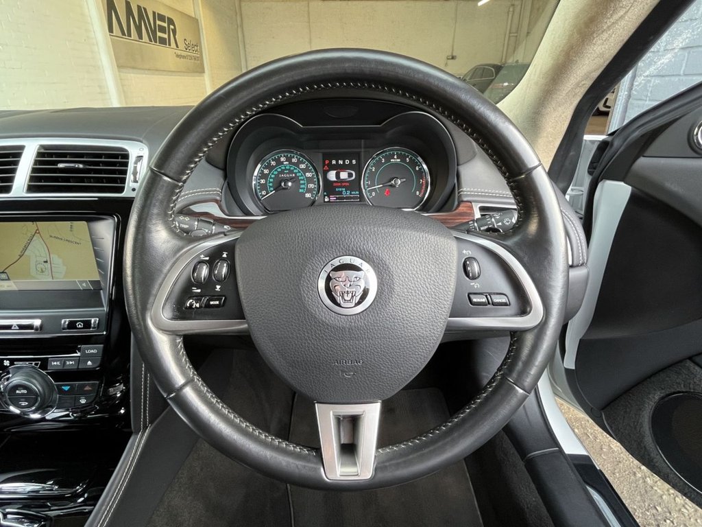 USED 2013 63 JAGUAR XK 5.0 V8 Portfolio Coupe 2dr Petrol Auto Euro 5 (385 ps) 