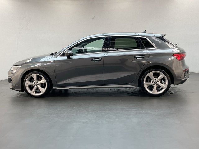 USED 2022 22 Audi A3 1.5 Tfsi 35 S Line Sportback 5dr Petrol S Tronic Euro 6 (s/S) (150 Ps) - Sat Nav, Leather, Privacy