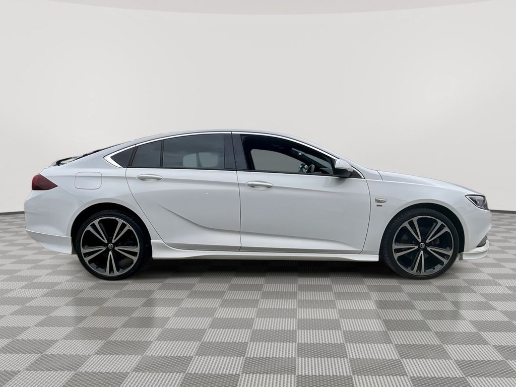 USED 2018 18 VAUXHALL INSIGNIA 2.0 Turbo D BlueInjection SRi VX Line Nav Grand Sport 5dr Diesel Manual Euro 6 (s/s) (170 ps) 