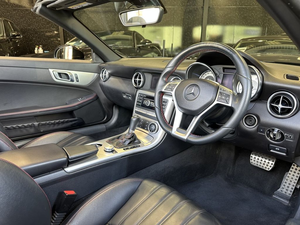 USED 2014 64 MERCEDES-BENZ SLK 1.8 SLK200 AMG Sport Convertible 2dr Petrol G-Tronic+ Euro 5 (s/s) (184 ps) AIRSCARF|HTD SEAT|1 YEAR WARRANTY