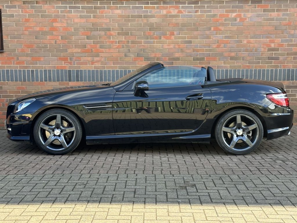 USED 2014 64 MERCEDES-BENZ SLK 1.8 SLK200 AMG Sport Convertible 2dr Petrol G-Tronic+ Euro 5 (s/s) (184 ps) AIRSCARF|HTD SEAT|1 YEAR WARRANTY