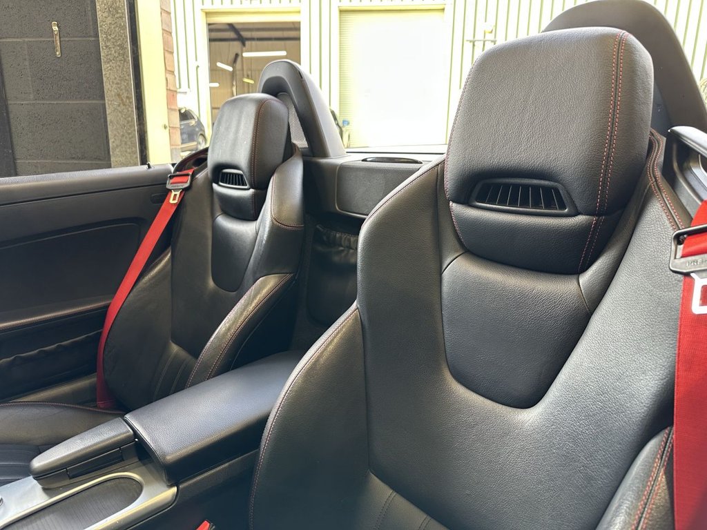 USED 2014 64 MERCEDES-BENZ SLK 1.8 SLK200 AMG Sport Convertible 2dr Petrol G-Tronic+ Euro 5 (s/s) (184 ps) AIRSCARF|HTD SEAT|1 YEAR WARRANTY