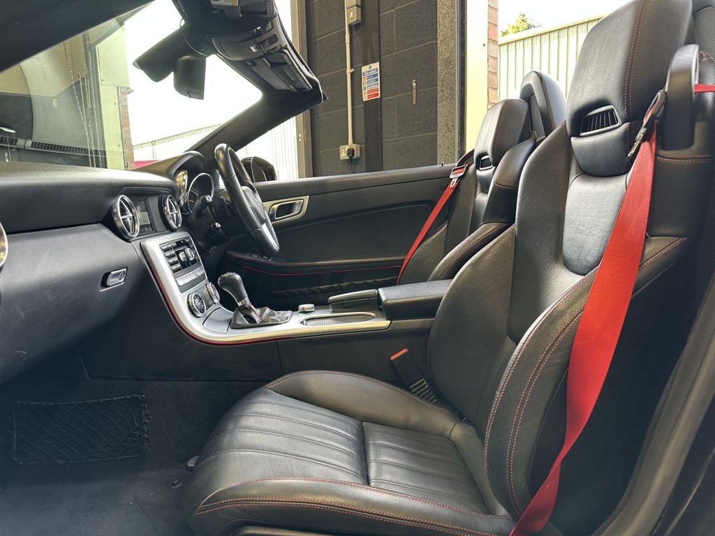 USED 2014 64 MERCEDES-BENZ SLK 1.8 SLK200 AMG Sport Convertible 2dr Petrol G-Tronic+ Euro 5 (s/s) (184 ps) AIRSCARF|HTD SEAT|1 YEAR WARRANTY